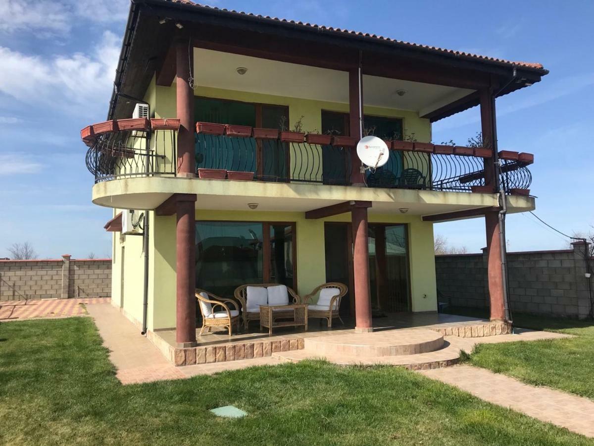 Villa Sunray Topola Eksteriør billede